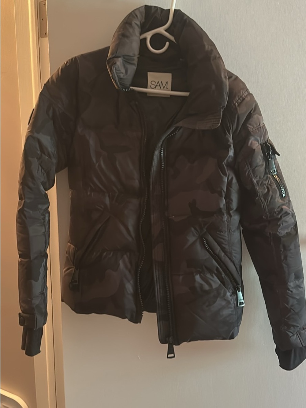 SAM. Women’s Dark Camouflage Puffer Jacket